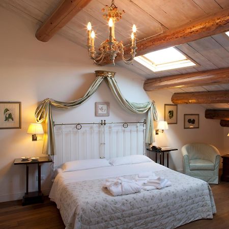 M Club De Luxe B&B Ravenna Ngoại thất bức ảnh
