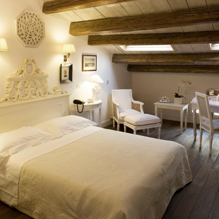 M Club De Luxe B&B Ravenna Phòng bức ảnh